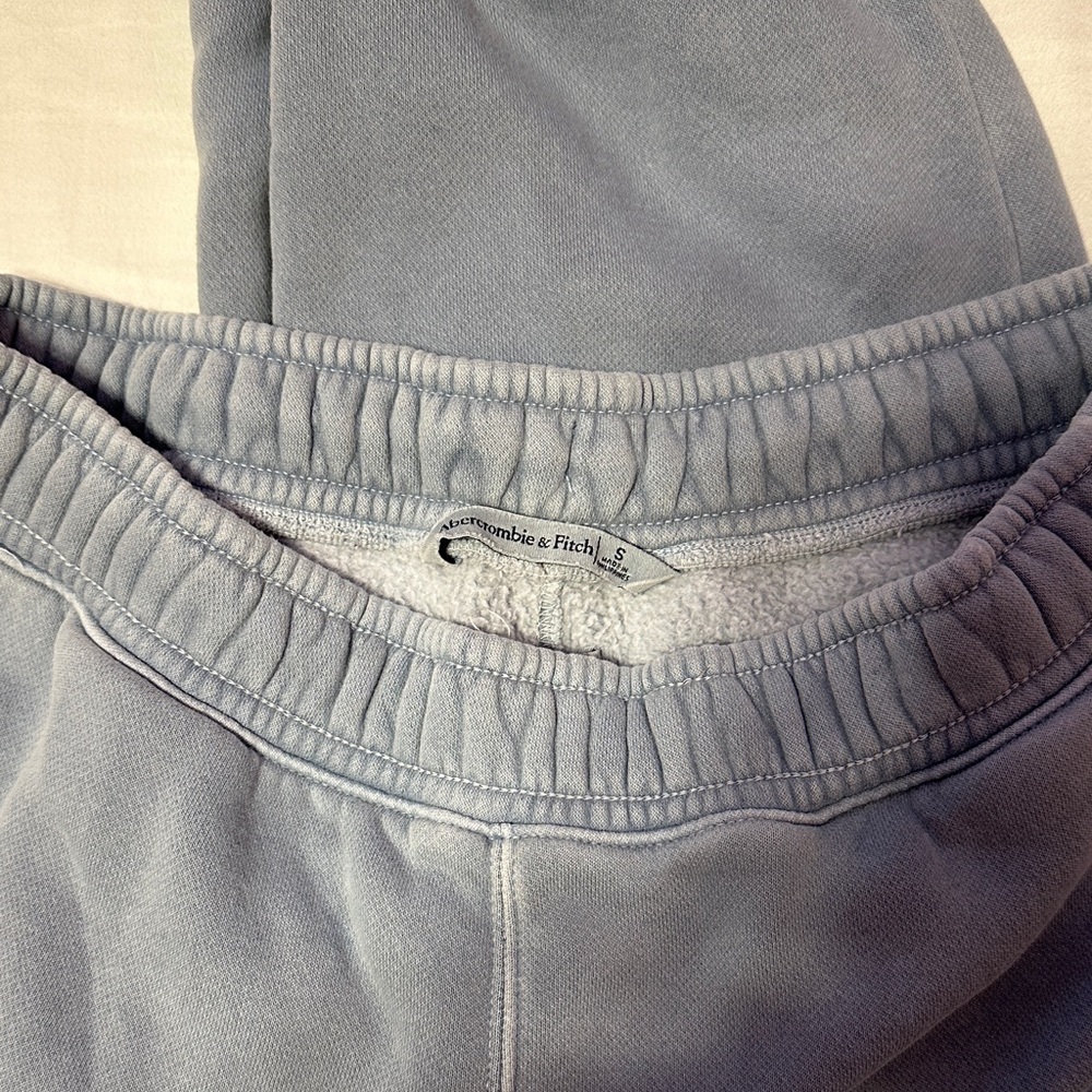 Jogger Set - Picture 6 of 6